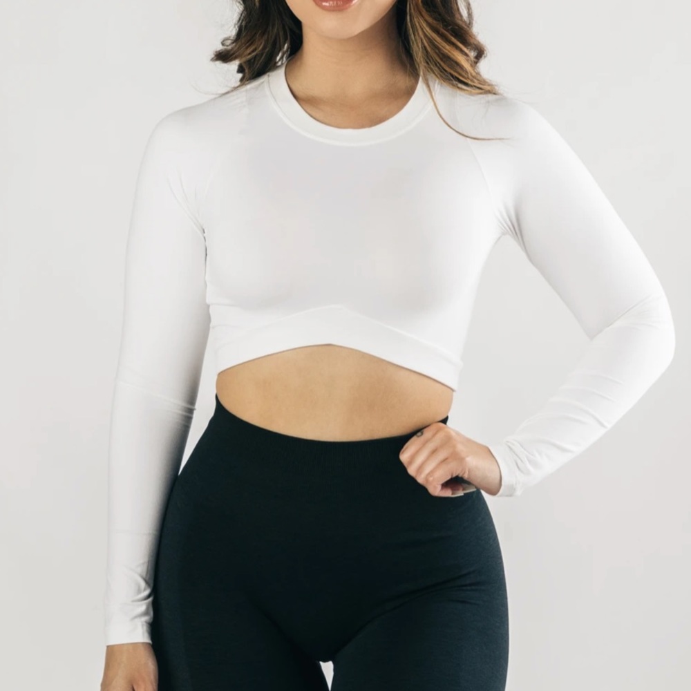 SOLD ALPHALETE soft apex long sleeve crop top